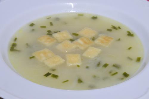 Jak uvařit chodská cibulačka s krupičným svítkem ? Snadné recept, připravený za Do 30 minut